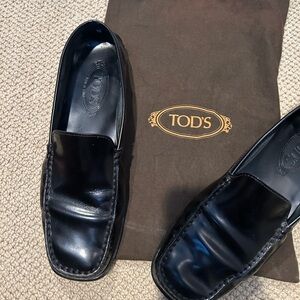 Tod's women's  Black Leather Loafers